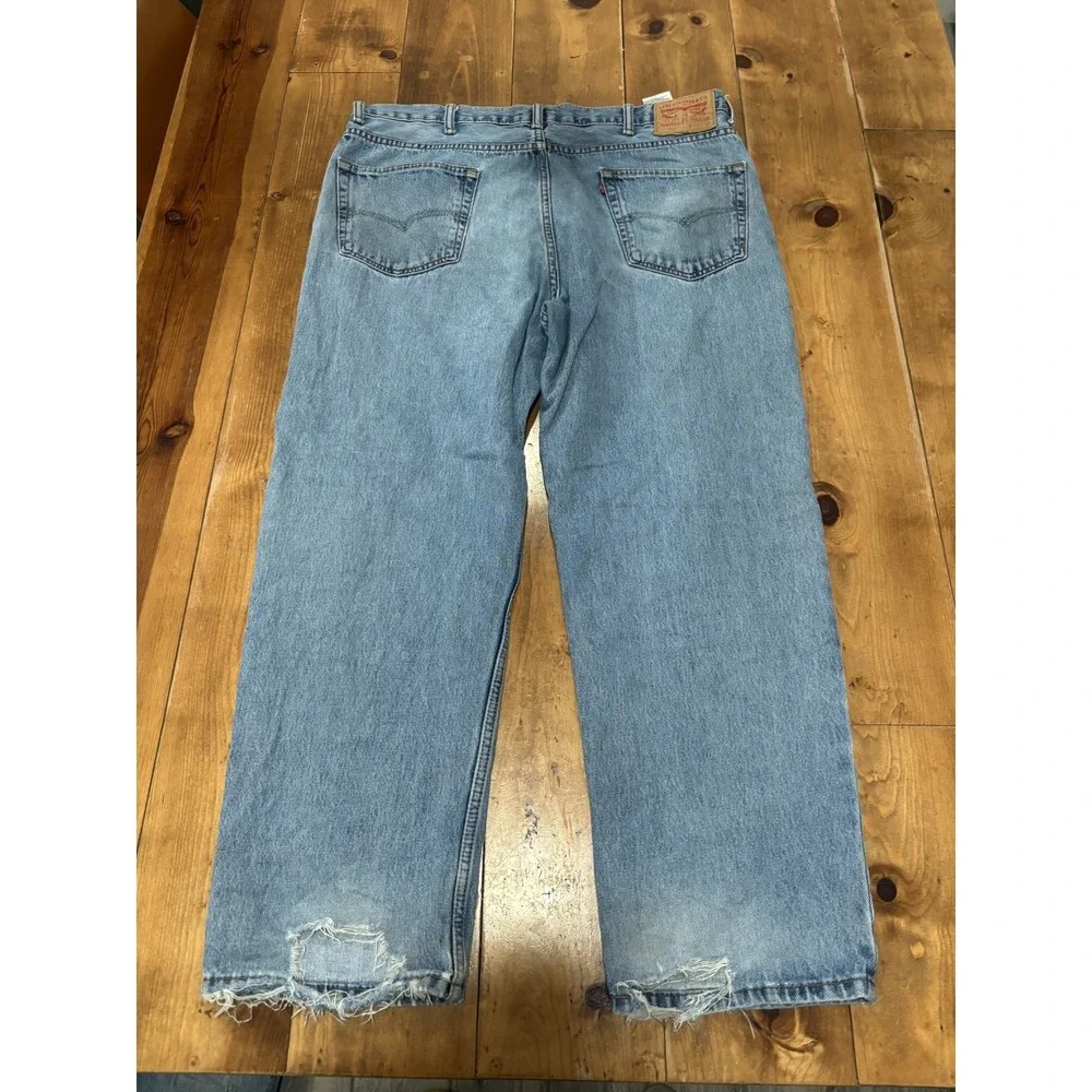 Levi's 550 Relaxed Fit Men's Jeans W30 L30 Light Wash Distressed Ripped Denim